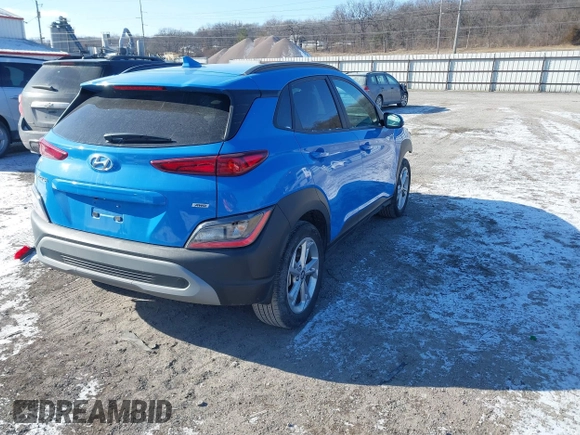 2022 Hyundai Kona SEL with VIN KM8K6CAB1NU804909, listed as a IAAI auction lot 41321862 with 20,091 mi miles. Bid and sale history available at carsss.com. Image 4.