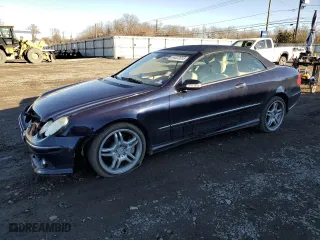 2009 Mercedes-Benz CLK-Class 5.5L with VIN WDBTK72F89T102254, listed as a Copart auction lot 44022655 with 45,338 mi miles and Salvage Title. Bid and sale history available at carsss.com. Image 1.