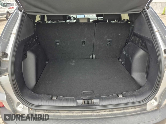2022 Ford Escape SE z VIN 1FMCU0G65NUB40925, wystawiony jako IAAI lot #42841804 z przebiegiem 54 950 mil mil oraz . Historia ofert i sprzedaży dostępna na DreamBid. Obrazek 26.