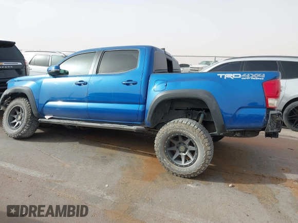 2018 Toyota Tacoma SR with VIN 3TMCZ5AN1JM124111, listed as a IAAI auction lot 41741973 with 90,175 mi miles. Bid and sale history available at carsss.com. Image 14.