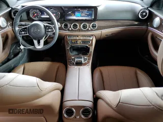 2019 Mercedes-Benz E 450 with VIN WDDZH6JB3KA561931, listed as a Copart auction lot 48417825 with 38,561 mi miles and Salvage Title. Bid and sale history available at DreamBid. Image 8.