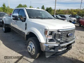 2022 Ford F-450 XL with VIN 1FT8W4DT4NEF98925, listed as a Copart auction lot 72211744 with 8,796 mi miles and Salvage Title. Bid and sale history available at carsss.com. Image 4.