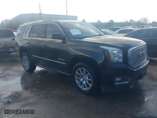 2015 GMC Yukon Denali with VIN 1GKS2CKJ8FR716678, listed as a IAAI auction lot 41505496 with 204,725 mi miles. Bid and sale history available at carsss.com. Image 1.
