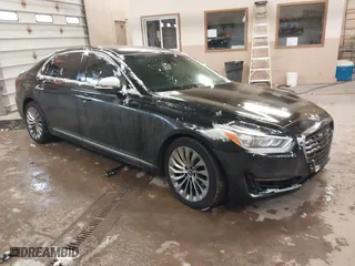 2018 Genesis G90 5.0L Ultimate with VIN KMHG54JH7JU038472, listed as a IAAI auction lot 41300699 with 85,133 mi miles. Bid and sale history available at carsss.com. Image 1.