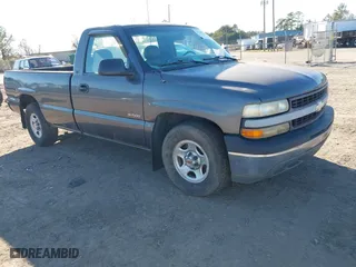 2000 Chevrolet Silverado 1500 with VIN 1GCEC14VXYE123537, listed as a IAAI auction lot 41709768 with 292,146 mi miles. Bid and sale history available at carsss.com. Image 1.