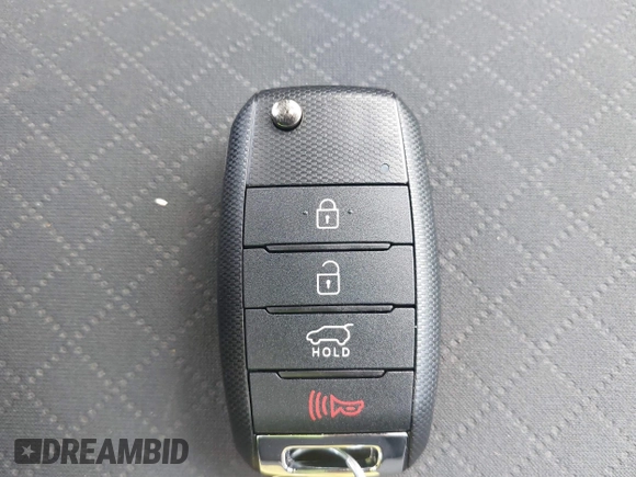 2017 Kia Sorento LX z VIN 5XYPGDA51HG330957, wystawiony jako IAAI lot #42189378 z przebiegiem 139 835 mil mil oraz . Historia ofert i sprzedaży dostępna na DreamBid. Obrazek 11.