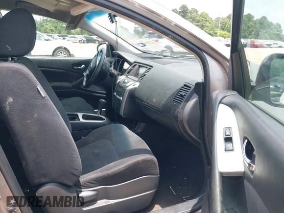 2009 Nissan Murano LE z VIN JN8AZ18W79W151778, wystawiony jako IAAI lot #42530560 z przebiegiem 157 393 mil mil oraz . Historia ofert i sprzedaży dostępna na DreamBid. Obrazek 5.