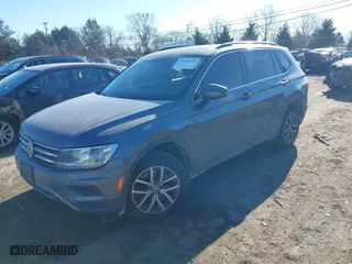 2019 Volkswagen Tiguan SE with VIN 3VV2B7AX4KM013634, listed as a IAAI auction lot 41429236 with 133,492 mi miles. Bid and sale history available at carsss.com. Image 2.