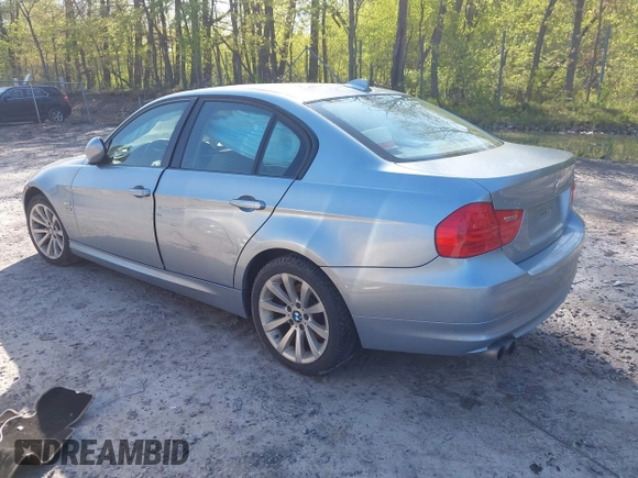 2011 BMW 3 Series 328i xDrive with VIN WBAPK5G59BNN27237, listed as a IAAI auction lot 42237798 with 125,434 mi miles and . Bid and sale history available at DreamBid. Image 3.