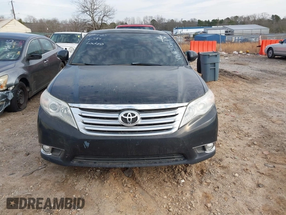 2011 Toyota Avalon with VIN 4T1BK3DB5BU375664, listed as a IAAI auction lot 41356584 with 196,968 mi miles and . Bid and sale history available at DreamBid. Image 12.