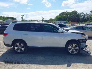 2013 Toyota Highlander Limited with VIN 5TDYK3EH0DS095515, listed as a IAAI auction lot 42251154 with 99,026 mi miles and . Bid and sale history available at DreamBid. Image 13.