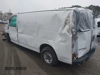 2019 GMC Savana Cargo z VIN 1GTW7AFG0K1187642, wystawiony jako IAAI lot #41505063 z przebiegiem 103 846 mil mil oraz . Historia ofert i sprzedaży dostępna na DreamBid. Obrazek 3.