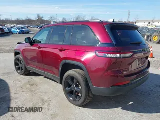 2025 Jeep Grand Cherokee Laredo with VIN 1C4RJHAG9SC287175, listed as a IAAI auction lot 41856266 with 2,495 mi miles and . Bid and sale history available at DreamBid. Image 3.