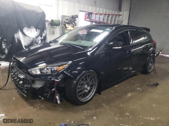 2017 Ford Focus ST with VIN 1FADP3L97HL262736, listed as a Copart auction lot 46121375 with 34,920 mi miles and Salvage Title. Bid and sale history available at carsss.com. Image 1.