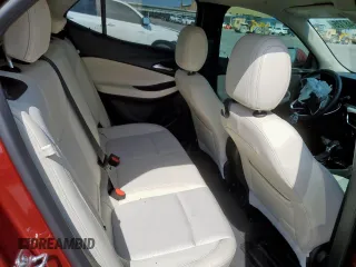 2024 Buick Encore GX Preferred z VIN KL4AMBSL5RB201576, wystawiony jako Copart lot #53548725 z przebiegiem 8 590 mil mil oraz Szkoda całkowita • Salvage title. Historia ofert i sprzedaży dostępna na DreamBid. Obrazek 11.