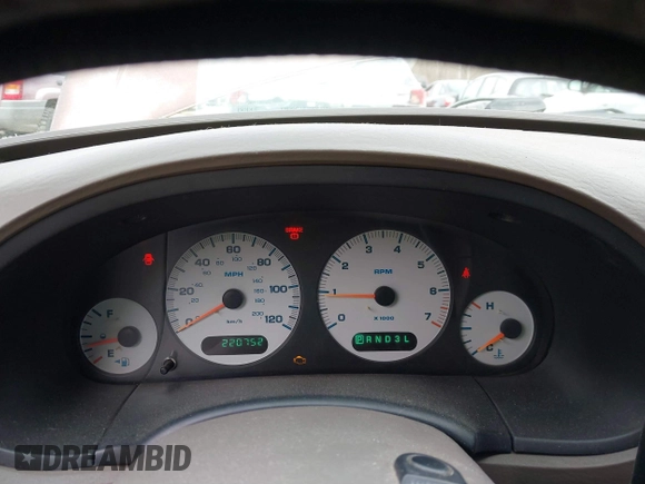 2003 Dodge Grand Caravan with VIN 2D8GP54L63R361675, listed as a IAAI auction lot 41683155 with 220,752 mi miles and . Bid and sale history available at DreamBid. Image 7.