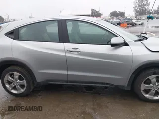 2021 Honda HR-V LX with VIN 3CZRU5H36MM710931, listed as a IAAI auction lot 41532831 with 46,760 mi miles. Bid and sale history available at carsss.com. Image 14.