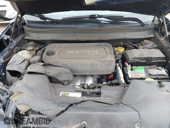 2015 Jeep Cherokee Latitude with VIN 1C4PJLCB8FW506398, listed as a IAAI auction lot 41796516 with 95,204 mi miles and . Bid and sale history available at DreamBid. Image 10.
