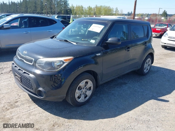 2014 Kia Soul with VIN KNDJN2A21E7032391, listed as a IAAI auction lot 42035942 with 102,735 mi miles. Bid and sale history available at carsss.com. Image 2.