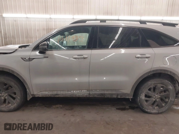 2022 Kia Sorento X-Line S with VIN 5XYRLDLC5NG117800, listed as a IAAI auction lot 41611432 with 25,914 mi miles. Bid and sale history available at carsss.com. Image 15.