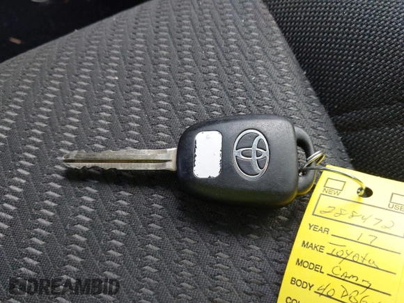 2017 Toyota Camry XLE z VIN 4T1BF1FK1HU805219, wystawiony jako IAAI lot #42199342 z przebiegiem 133 102 mil mil oraz . Historia ofert i sprzedaży dostępna na DreamBid. Obrazek 11.