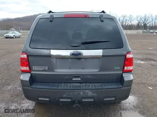 2011 Ford Escape Limited with VIN 1FMCU0EG6BKB21531, listed as a IAAI auction lot 41750480 with 70,270 mi miles. Bid and sale history available at carsss.com. Image 17.