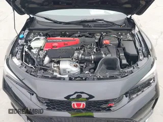 2023 Honda Civic Type R z VIN JHMFL5G44PX002339, wystawiony jako IAAI lot #42072502 z przebiegiem 27 940 mil mil oraz . Historia ofert i sprzedaży dostępna na DreamBid. Obrazek 10.