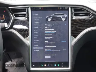 2016 Tesla Model X 70D with VIN 5YJXCBE20GF013046, listed as a IAAI auction lot 41944005 with 94,509 mi miles. Bid and sale history available at carsss.com. Image 18.