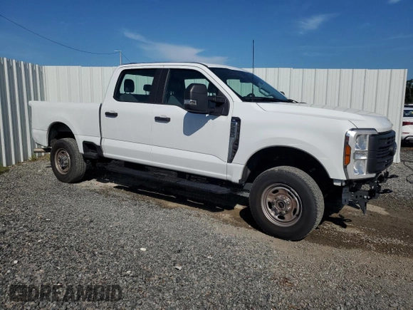2024 Ford F-250 XL with VIN 1FT7W2BAXREC12385, listed as a Copart auction lot 62756345 with 18,893 mi miles and Clean title. Bid and sale history available at DreamBid. Image 4.