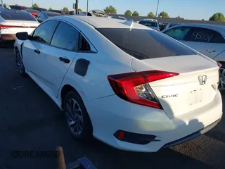 2018 Honda Civic EX с VIN 19XFC2F76JE206921, выставлен на аукционе IAAI как лот 42507757 с пробегом 112 103 миль миль и . История ставок и продаж доступна на DreamBid. Изображение 3.