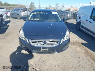 2013 Volvo S60 T5 Premier with VIN YV1612FS4D2206535, listed as a IAAI auction lot 41651699 with 141,557 mi miles. Bid and sale history available at carsss.com. Image 6.