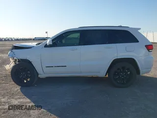 2021 Jeep Grand Cherokee Laredo X z VIN 1C4RJEAG9MC633792, wystawiony jako IAAI lot #41854524 z przebiegiem Nie podano mil oraz . Historia ofert i sprzedaży dostępna na DreamBid. Obrazek 14.