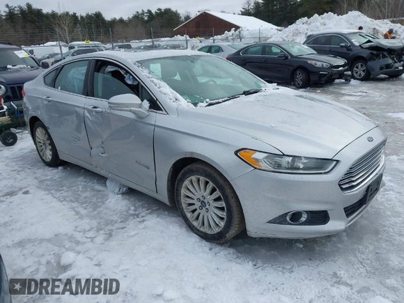 2014 Ford Fusion SE Hybrid with VIN 3FA6P0LUXER172442, listed as a IAAI auction lot 41623540 with 195,843 mi miles. Bid and sale history available at carsss.com. Image 1.