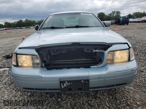 2011 Ford Crown Victoria LX z VIN 2FABP7EV3BX170123, wystawiony jako Copart lot #58020205 z przebiegiem 139 303 mil mil oraz Szkoda całkowita • Salvage title. Historia ofert i sprzedaży dostępna na DreamBid. Obrazek 5.