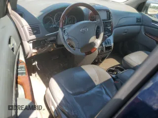 2004 Toyota Sienna XLE with VIN 5TDBA22C94S021652, listed as a Copart auction lot 53406765 with 212,574 mi miles and Clean Title. Bid and sale history available at DreamBid. Image 8.