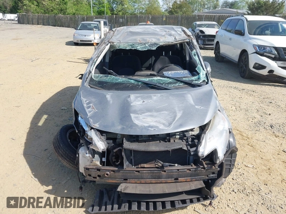 2015 Nissan Note SV with VIN 3N1CE2CPXFL390347, listed as a IAAI auction lot 42115455 with 117,924 mi miles and . Bid and sale history available at DreamBid. Image 6.