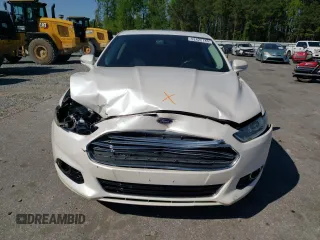 2013 Ford Fusion Titanium with VIN 3FA6P0K95DR354786, listed as a Copart auction lot 52422145 with 195,189 mi miles and Salvage Title. Bid and sale history available at DreamBid. Image 5.