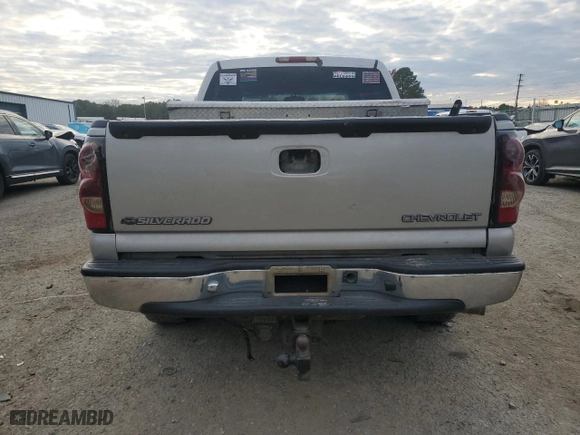 2004 Chevrolet Silverado 1500 Crew Cab Z71 with VIN 2GCEK13T541377767, listed as a Copart auction lot 86180304 with 416,123 mi miles and Salvage Title. Bid and sale history available at carsss.com. Image 6.