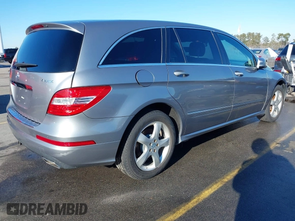 2011 Mercedes-Benz R R 350 with VIN 4JGCB6FE9BA113693, listed as a IAAI auction lot 41255621 with 136,126 mi miles. Bid and sale history available at carsss.com. Image 4.