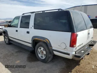 1999 GMC Suburban with VIN 3GKFK16R9XG503035, listed as a Copart auction lot 50666035 with 292,360 mi miles and Clean Title. Bid and sale history available at carsss.com. Image 2.