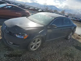 2014 Volkswagen Passat TDI SEL Premium with VIN 1VWCN7A32EC089962, listed as a Copart auction lot 44068345 with 131,900 mi miles and Salvage Title. Bid and sale history available at carsss.com. Image 1.
