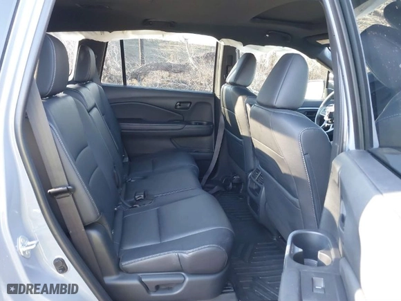 2022 Honda Passport EX-L with VIN 5FNYF7H55NB006170, listed as a IAAI auction lot 41329569 with 59,110 mi miles. Bid and sale history available at carsss.com. Image 8.