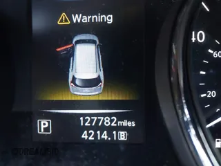 2015 Nissan Rogue SL with VIN 5N1AT2MV5FC865790, listed as a IAAI auction lot 42140295 with 127,782 mi miles. Bid and sale history available at carsss.com. Image 15.