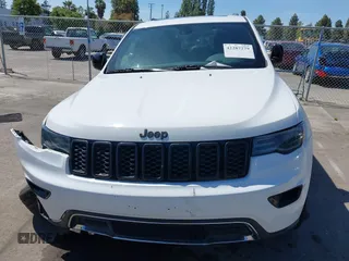 2018 Jeep Grand Cherokee Limited with VIN 1C4RJFBG3JC245943, listed as a IAAI auction lot 42287279 with 107,719 mi miles and . Bid and sale history available at DreamBid. Image 12.