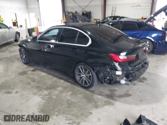 2019 BMW 3 Series 330i z VIN 3MW5R1J58K8B02003, wystawiony jako IAAI lot #41547254 z przebiegiem 85 201 mil mil oraz . Historia ofert i sprzedaży dostępna na DreamBid. Obrazek 3.