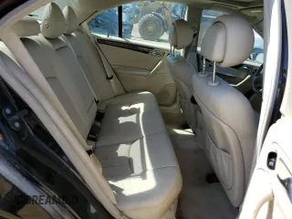 2007 Mercedes-Benz C 280 Luxury z VIN WDBRF92H17F861268, wystawiony jako Copart lot #49718375 z przebiegiem 103 299 mil mil oraz Szkoda całkowita • Salvage title. Historia ofert i sprzedaży dostępna na DreamBid. Obrazek 10.