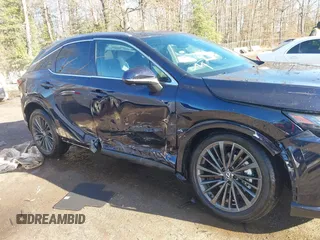 2024 Lexus RX 350h z VIN 2T2BBMCA7RC051251, wystawiony jako IAAI lot #41206305 z przebiegiem 4 876 mil mil oraz . Historia ofert i sprzedaży dostępna na DreamBid. Obrazek 6.