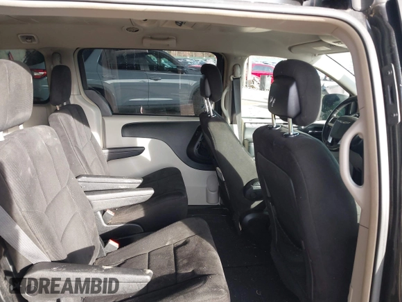 2012 Chrysler Town & Country Touring z VIN 2C4RC1BG2CR159420, wystawiony jako IAAI lot #41035284 z przebiegiem 142 529 mil mil oraz . Historia ofert i sprzedaży dostępna na DreamBid. Obrazek 8.