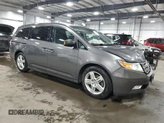 2013 Honda Odyssey Touring with VIN 5FNRL5H90DB071415, listed as a Copart auction lot 52697785 with 200,430 mi miles and Salvage Title. Bid and sale history available at carsss.com. Image 4.