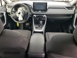 2019 Toyota RAV4 XLE with VIN JTMP1RFV8KD513544, listed as a Copart auction lot 82699354 with 43,562 mi miles and Salvage Title. Bid and sale history available at DreamBid. Image 8.